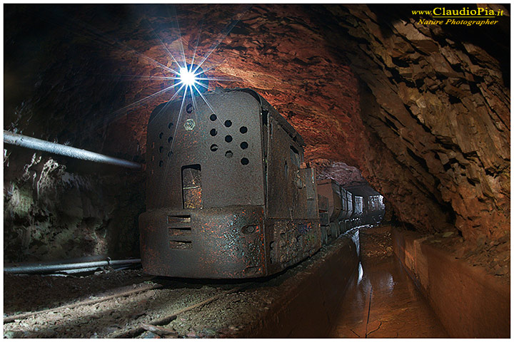 miniera, grotte, Esplorando vecchie miniere abbandonate, Val Graveglia, mines, caves, grotta, mine, cave